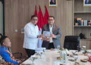 Walikota Ambon Berkesempatan Bertemu Menteri Pariwisata dan Ekonomi Kreatif Teuku Riefky Harsya