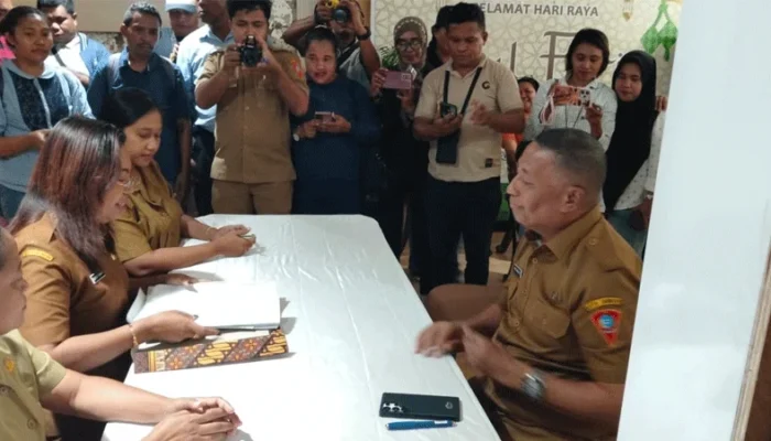 Robert Sapulette Maju Sekot Ambon: ‘Jabatan Itu Amanah, Tuhan yang Menentukan