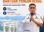 Bodewin Wattimena Launching Penyaluran Bantuan Pangan Beras Bulog